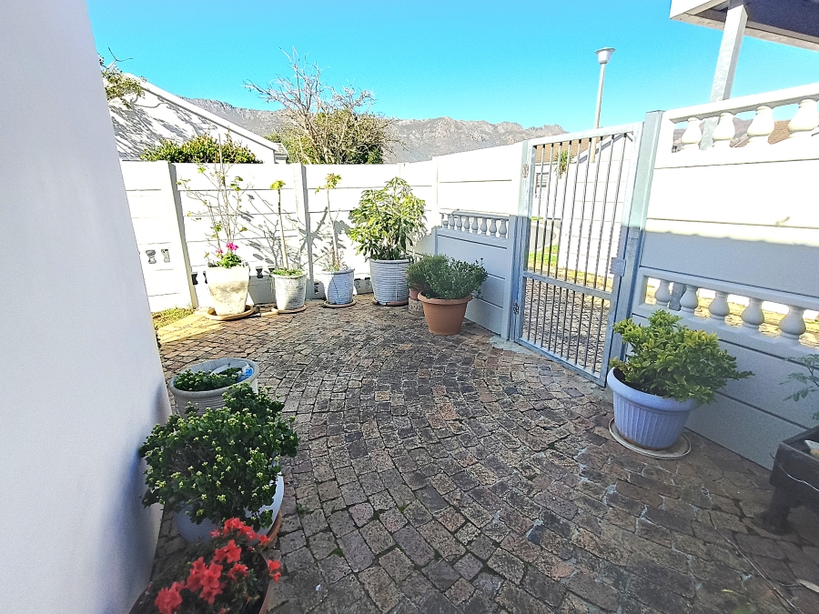 3 Bedroom Property for Sale in Onverwacht Western Cape
